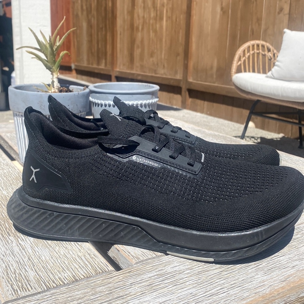Flux Footwear Waterproof Adapt Runner Men’s size 12